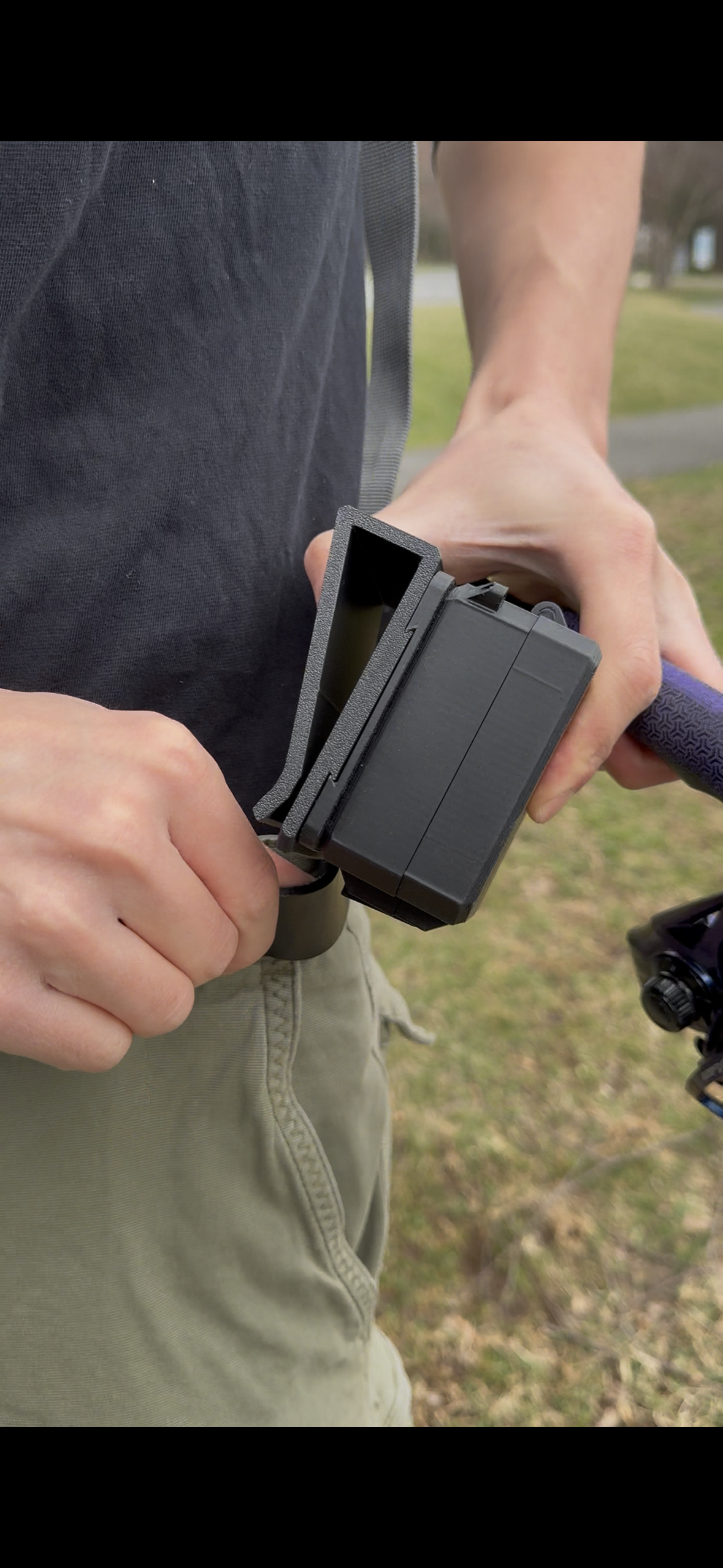 Jigged Clip-On Tacklebox Quick-Access Fishing Gear